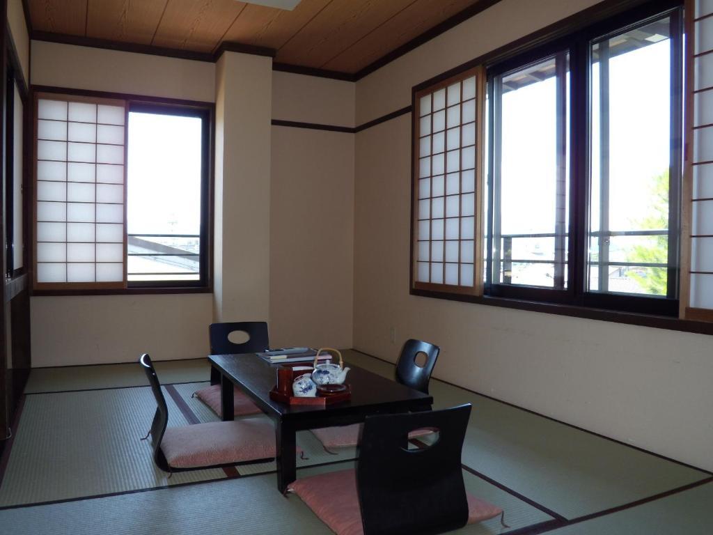 Oyado Yamakyu Hotel Takajama Szoba fotó